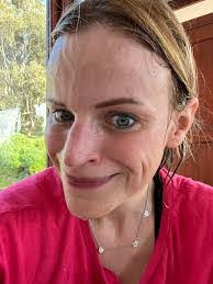 Danielle Schollmeyer's Instagram, Twitter & Facebook