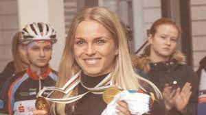 Sie erzählt die geschichte einer musikalisch begabten jugendlichen (gespielt von der argentinischen schauspielerin martina stoessel), die nach einigen jahren mit ihrem vater von spanien zurück nach argentinien zieht und dort. Die Beste Rad Sprinterin Der Welt Kommt Aus Cottbus Hermann Im Netz