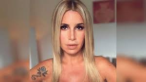 Elizabeth negra vernaci y juan di natale se encontraban en pleno vivo de sobredosis de tv, en c5n, con florencia peña de invitada, cuando de pronto se cortó la luz. 4vxhwsnkhhotfm