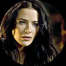 Amelia Adler's Instagram, Twitter & Facebook