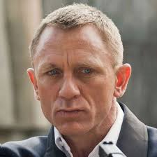For skyfall, the tom ford relationship continued with bond, but a new costume designer named jany temime took the reins.though the cut she designed for daniel craig is controversial, she chose some of the most beautiful yet simple and classically bondian fabrics from tom ford's collection to make those suits in. Skyfall Daniel Craig Daniel Craig James Bond Daniel Craig Daniel Graig