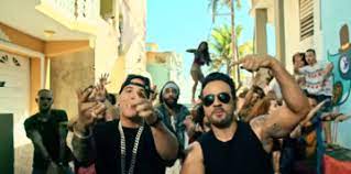 După mai bine de patru ani de domnie neîntreruptă pe youtube, videoclipul gangnam style a ajuns luni, 10 iulie, pe locul al doilea pe youtube, iar titlul de cel mai vizionat videoclip din istoria youtube îi revine acum piesei ''see you again'' a rapperului wiz khalifa, realizată de acesta în colaborare cu. Despacito Cel Mai Vizionat Videoclip Pe Youtube Din Istorie Video Europa Fm