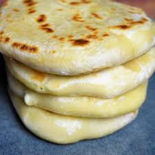 Cheese Naan Au Levain Pain Au Fromage Cuit A La Poele
