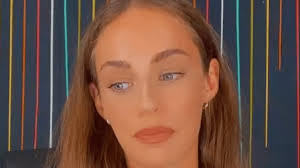 Thalia Heffernan says 'heart's broken into million pieces' as she leaves  for New York WITHOUT partner