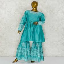 Xege plush shaggy duvet cover set luxury ultra soft crystal velvet bedding sets 3 pieces(1 faux fur duvet cover + 2 faux fur pillow cases),zipper closur (king, aqua green) 4.5 out of 5 stars 4,634 $89.99 $ 89. Aqua Green Cotton Silk Festive Wear Punjabi Sharara Suit G3 Wss17733 G3fashion Com