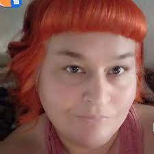 Vickie Lyons (@vickiesmyname)