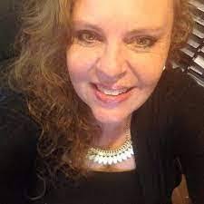 Tamara Bruns's Instagram, Twitter & Facebook