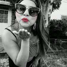 Jessica Recinos's Instagram, Twitter & Facebook