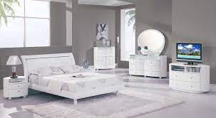 Manchester white high gloss bedroom furniture. Emily Bedroom Set In White High Gloss Finish By Global