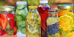 Boisson Drainante Sont Elles Efficaces Et Comment En Preparer Maison Boisson Drainante Recettes De Boissons Boisson