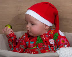 Oggi vogliamo consigliarti i migliori vestitini di natale per neonati assieme alle migliori offerte del vestire un piccolo lattante per natale è uno sfizio a cui nessun genitore può resistere ma è anche. Abiti Per Neonati Di Natale