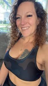 I'm from Sydney, Australia.. I'm looking for a good partner for me, I don't  care about your finances, I have a business, the most important thing is to  be loyal 💕 📲