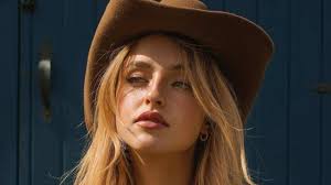 QUB, média d'affaires publiques et créateur de balados