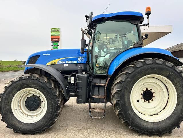 New Holland T7.040 Tractor