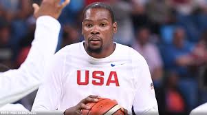 Jun 04, 2021 · aber wenn ich nicht verletzt bin und mich gut fühle, bin ich bei der nationalmannschaft dabei. Team Usa Bezwingt Im Letzten Olympia Test Spanien Basketball De