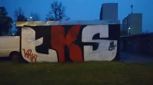 Choose from graffiti themed fonts which include blingring graffiti, dafxter graffiti, gashufferphat graffiti, graffiti paint brush, graffito graffiti. Ultras Lks Koziny Youtube