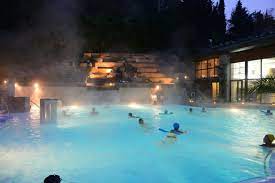 Qui sarete coccolati in rituali di benessere e vaporosi trattamenti, in una vera e propria suite di pace tutta per voi. Emilia Romagna Le Terme In Piena Sicurezza Tgcom24
