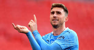 This is the national team page of manchester city player aymeric laporte. Barca Une Nouvelle Cible Dans Le Viseur