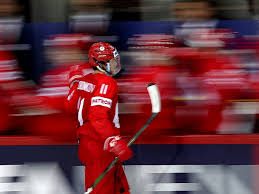 Сборная россии по хоккею победила со счетом 3:0 команду дании в матче предварительного этапа чемпионата мира по хоккею, который проходит в риге без зрителей. Ljoxcyevk Wyom