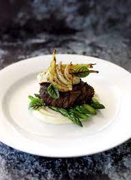 Beef Fillet Potato Puree Roasted Fennel Asparagus Smoked Garlic Thyme Butter Temptation For Food Roasted Fennel Beef Fillet Beef Recipes