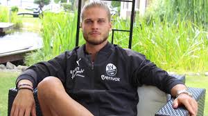 Find the perfect rurik gislason stock photos and editorial news pictures from getty images. Islands Nationalspieler Rurik Gislason Spricht Uber Wm 2018 Und Instagram Hype Fussball