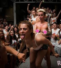 Real-Girls-Gone-Bad-2 - Sexy Girls Teasing - Northwest Beauties, Downblouse,  Upskirt and Strip Tease