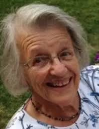 Elizabeth Altergott's Instagram, Twitter & Facebook