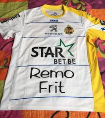 By using this website, you agree to our use of cookies. Waasland Beveren Away Football Shirt 2014 2015