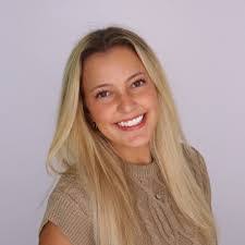 Amanda Degnan's Instagram, Twitter & Facebook