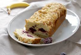 Der kuchen ist wirklich sehr lecker! Bananenbrot Mit Chiasamen Brombeeren Und Streuseln Tut Gut