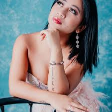 Esme La Chapina: álbumes, canciones, conciertos | Deezer