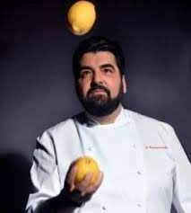 Il napoletano cannavacciuolo ha sul petto appuntate ben 2 stelle michelin ed è proprietario dell'hotel ristorante. Corsi Di Cucina Con Le Stelle Villa Crespi