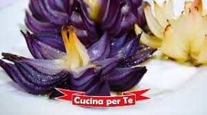 I semi sono piccoli e neri. Fiori Di Cipolla Scuola Di Cucina Youtube