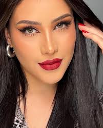 Look tipo alfombra roja 👄❤️‍🔥❤️‍🔥 Look disponible en el intensivo  Online, quieres aprender? 📲Escribeme +584147097517 A veces, para mi, las  mejores fotos son capturas de videos 🤤🤤 salen mas naturales y hermosa❤️❤️