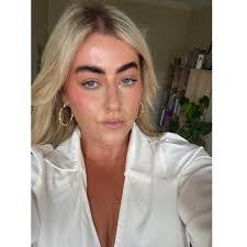 Rosie Mitchell's Instagram, Twitter & Facebook