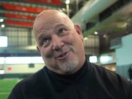 Lance Guidry credits his experience as a high school coach for ability to  make in-game adjustments.