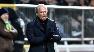 18 yıl aralıksız futbol oynadı. Mustafa Denizli Iran Daki Protestolar Sirasinda Iki Gece Arabada Yatmis Independent Turkce