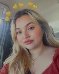 Kat Benitez's Instagram, Twitter & Facebook