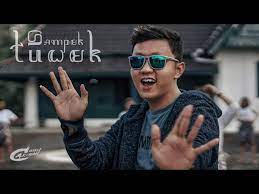 Lirik Dan Chord Kunci Gitar Sampek Tuwek Denny Caknan Sampek Tuwek Kowe Ra Bakal Tak Culno Tribunternate Com