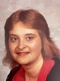 Selena Higgins's Instagram, Twitter & Facebook