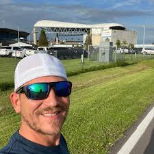 Im 21 years old and just finished up working after the hurricanes i live in  central florida and want to stay in the tree industry and learn all there  is ESPECIALLY climbing