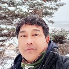 Dennis Abu's Instagram, Twitter & Facebook