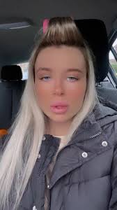 Disastrous Nail Salon Experience: French Tips Turned Tahiti?!