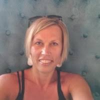 Peggy Devine's Instagram, Twitter & Facebook