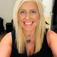 20+ "Jacqui Saunders" profiles