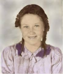 Come with me to Jan and Rick Britton's beautiful home. We discuss some  furniture moving ideas for a bridal shower and ended up outside looking at  her sweet roses and peonies. She