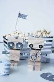 Basteln Malen Kuchen Backen Roboter Party Kindergeburtstag Basteln Jungs Kindergeburtstag Basteln Basteln Mit Holz