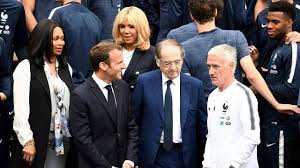 Ses membres titulaires sont des légionnaires, militaires ou civils, ayant été nommés dans l'ordre en récompense d'actes de courage accomplis au service de la france et au péril de leur vie. Noel Le Graet Promu Officier De La Legion D Honneur Rennes Maville Com