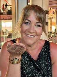 What day is the formal night