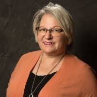 Lora Reynolds's Instagram, Twitter & Facebook